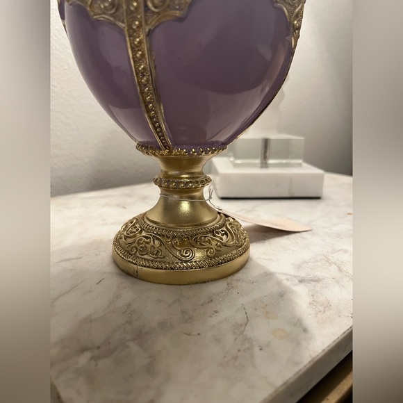 Luxury Decorative Egg by Rachel Zoe – Elegant-Inspired Accent Piece - Picture 7 of 8